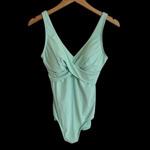 Calia Womens size 10 Mint Green Twist Front One Piece Swimsuit Scoop Back Bra